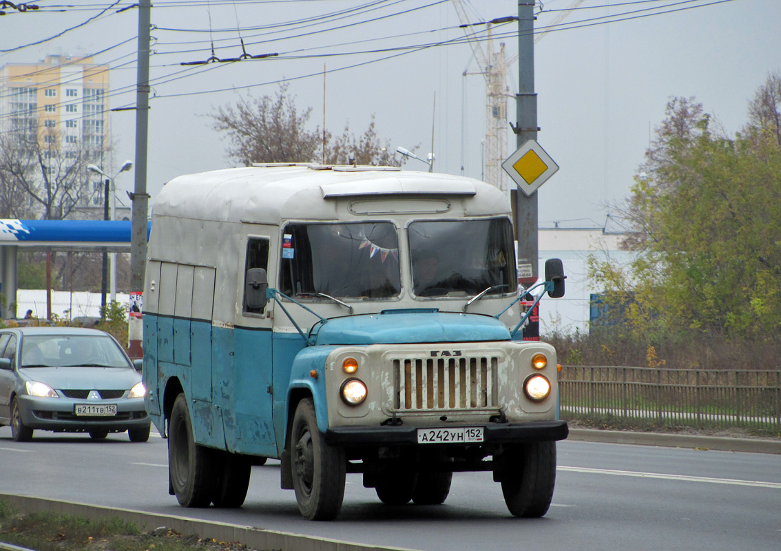 Нижегородская область, № А 242 УН 152 — ГАЗ-53-12