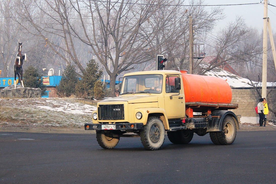Туркестанская область, № 409 BTA 13 — ГАЗ-3307
