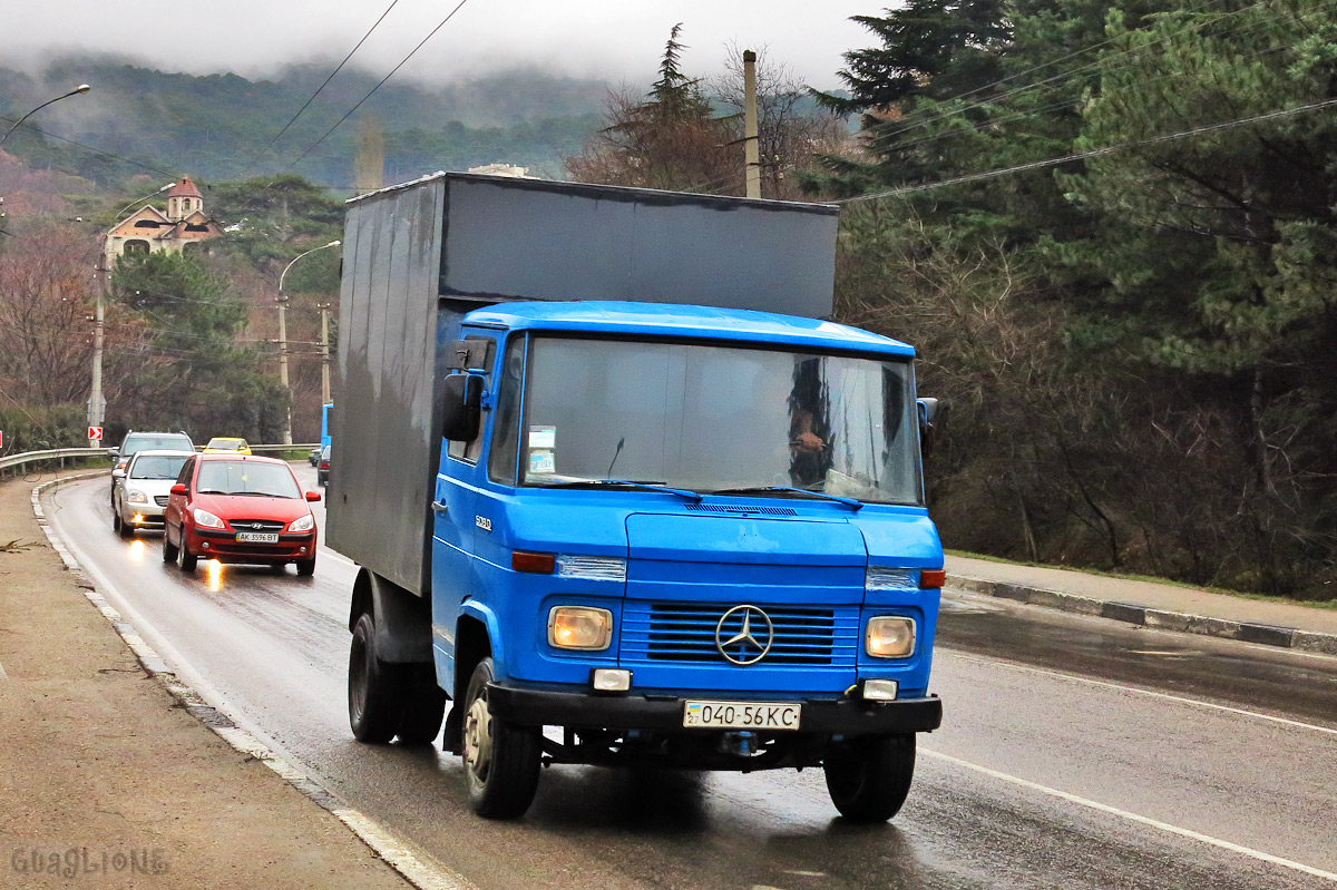 Севастополь, № 040-56 КС — Mercedes-Benz T2 ('1967)