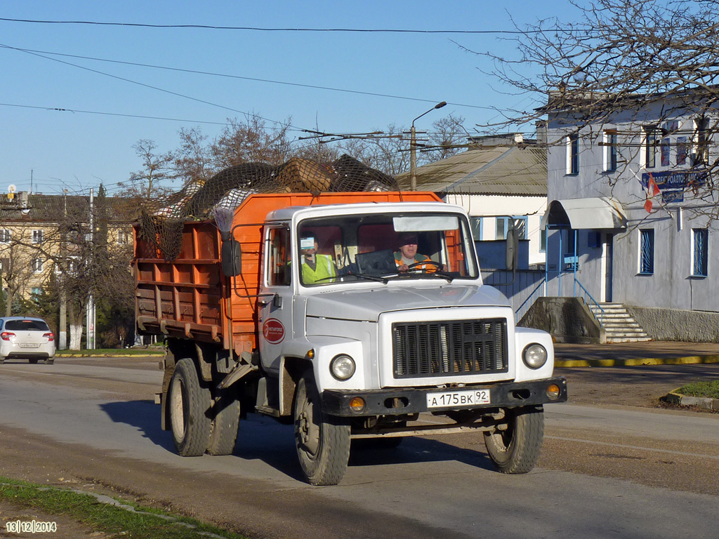 Севастополь, № А 175 ВК 92 — ГАЗ-3307