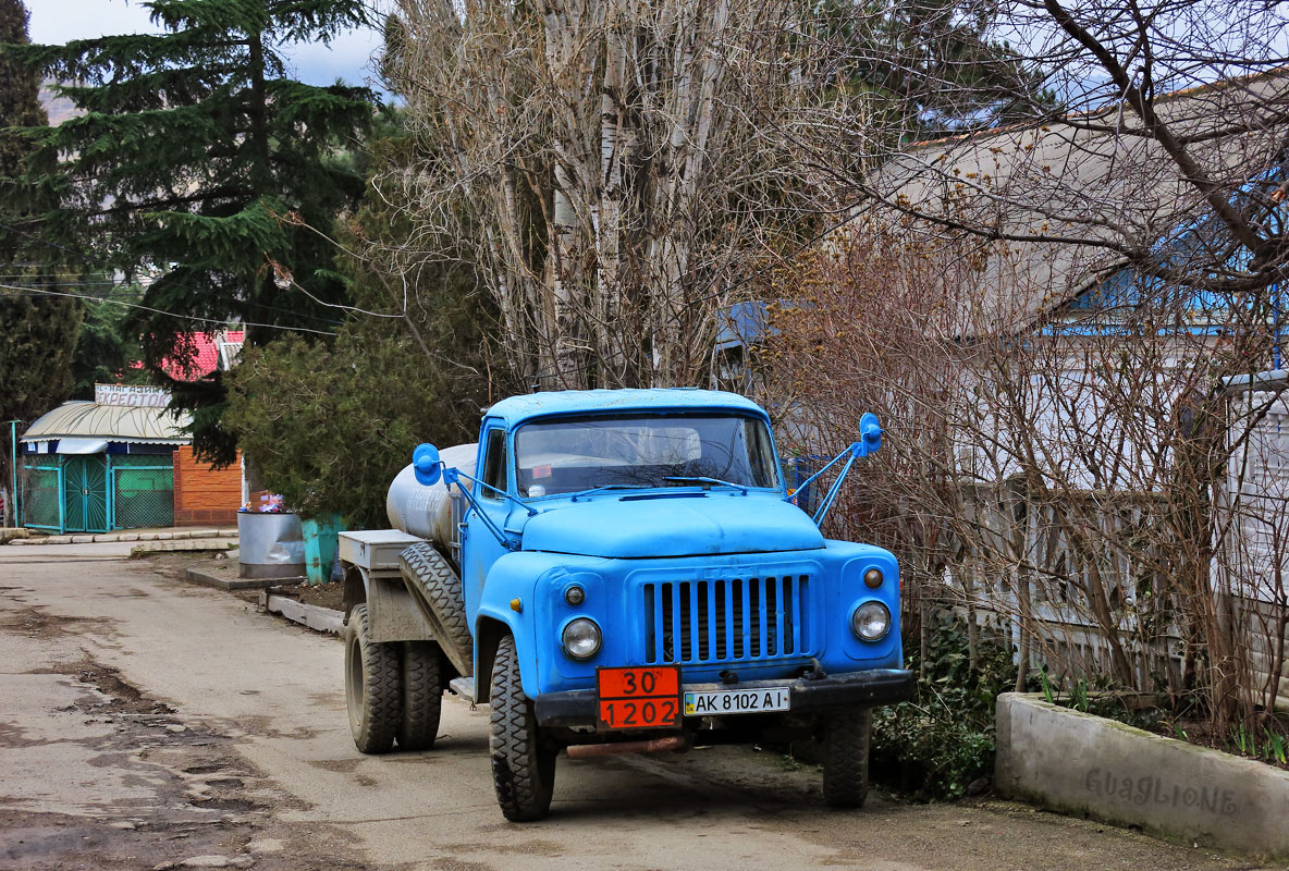 Крым, № АК 8102 АI — ГАЗ-52-01