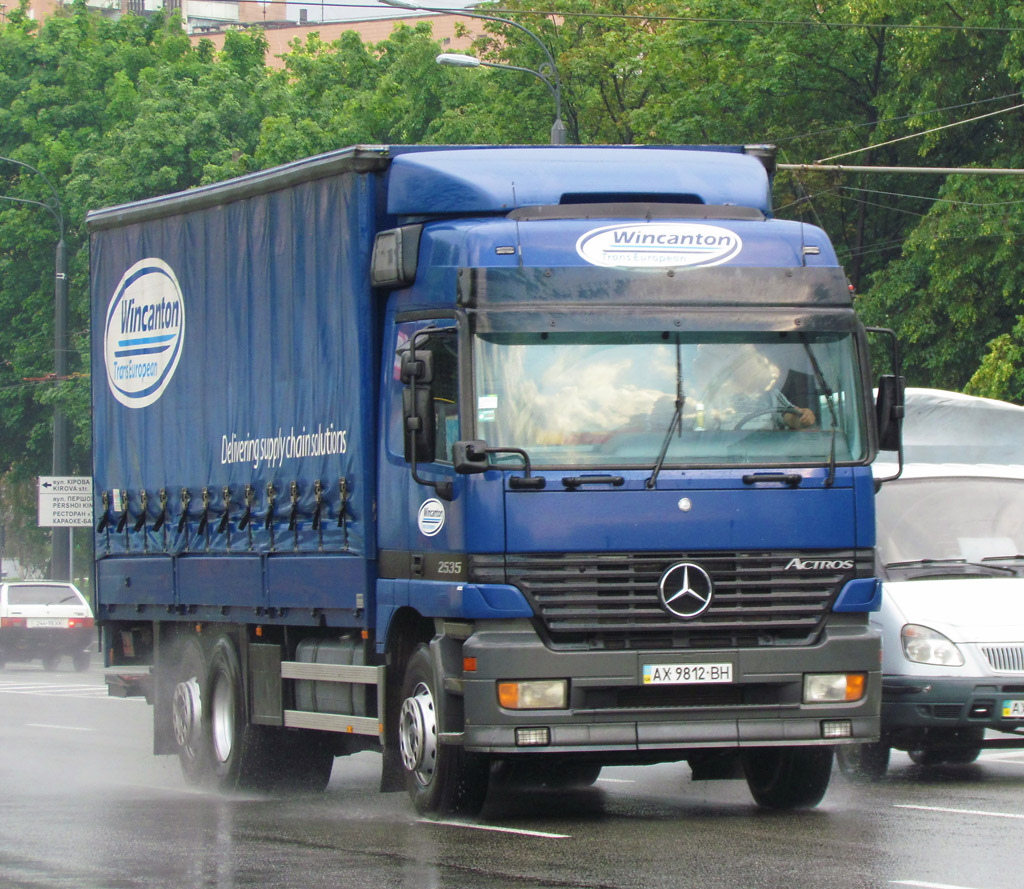 Харьковская область, № АХ 9812 ВН — Mercedes-Benz Actros ('1997) 2535