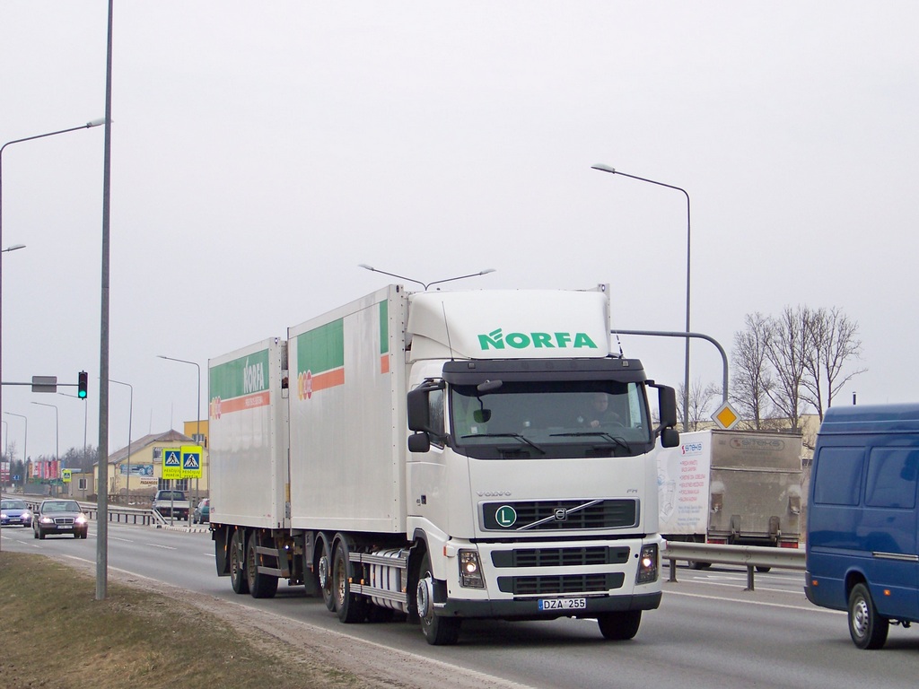 Литва, № DZA 255 — Volvo ('2002) FH12.400