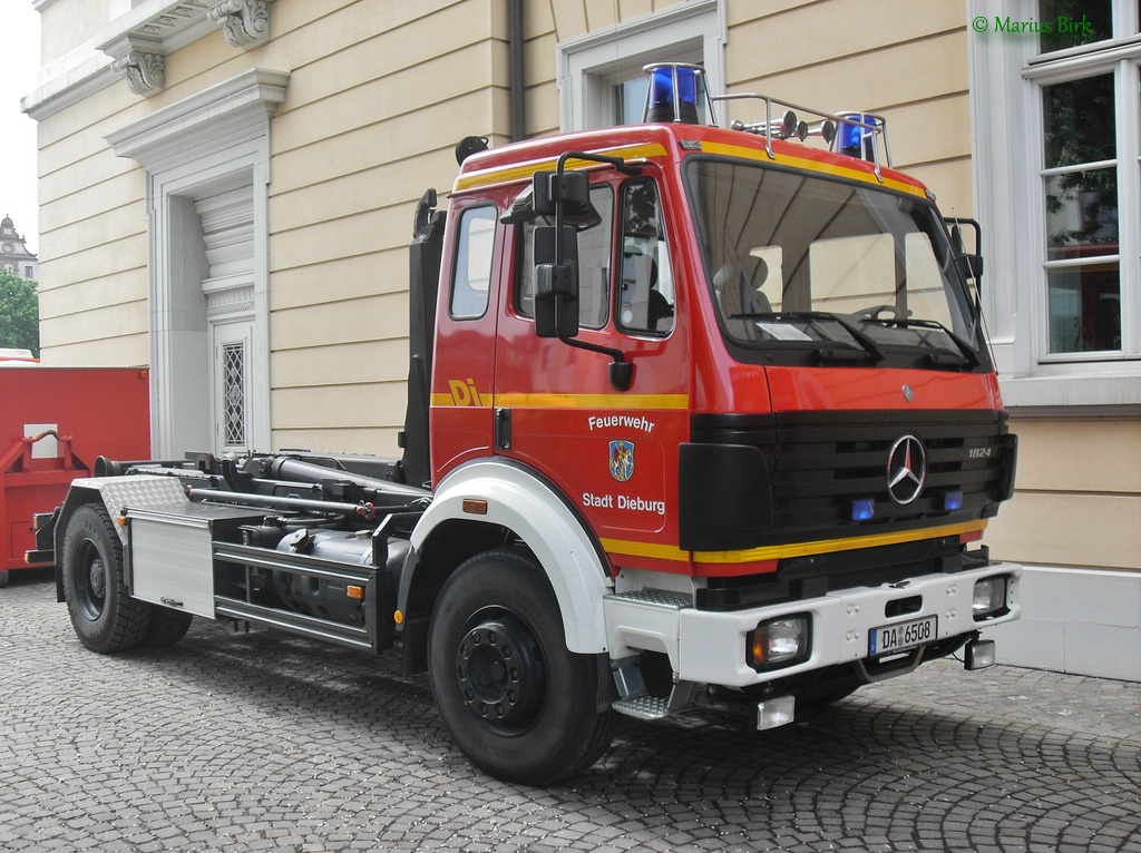 Германия, № 01/65-1 — Mercedes-Benz SK 1824