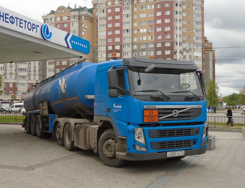 Ярославская область, № А 585 УН 76 — Volvo ('2010) FM.440 [X9P]
