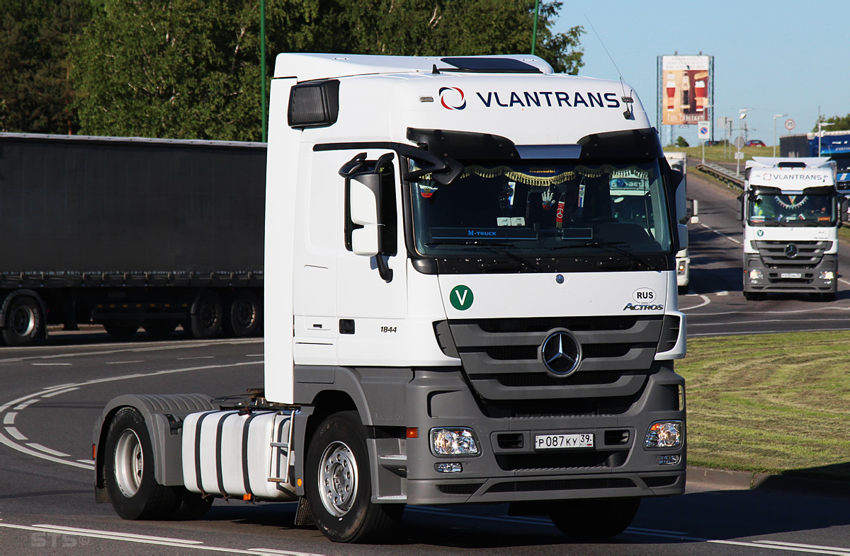 Калининградская область, № Р 087 КУ 39 — Mercedes-Benz Actros ('2009) 1844