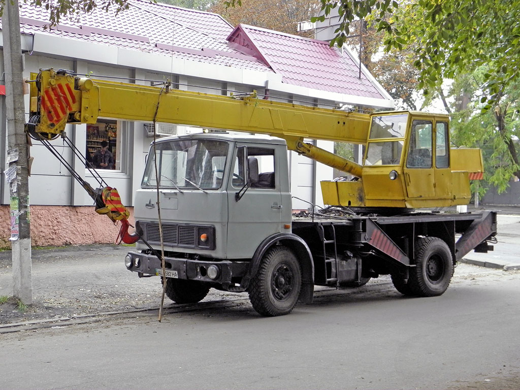 Днепропетровская область, № АЕ 1582 НА — МАЗ-5337 (общая модель)