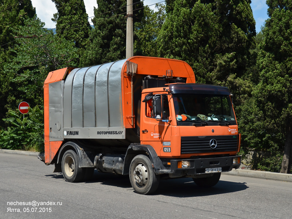 Крым, № 053 — Mercedes-Benz LK (общ. мод.)