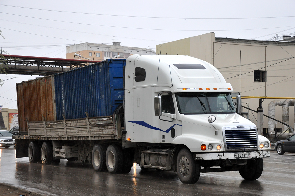 Саха (Якутия), № А 661 ЕУ 14 — Freightliner Century Class