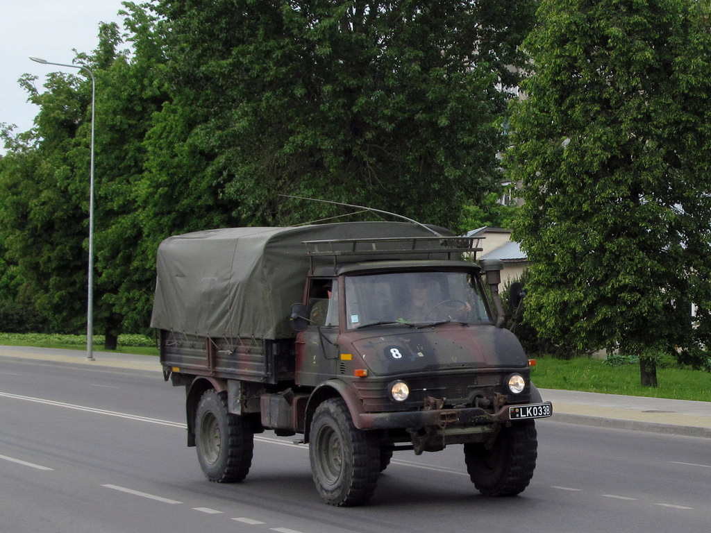 Литва, № LK 033 B — Mercedes-Benz Unimog (общ.м)