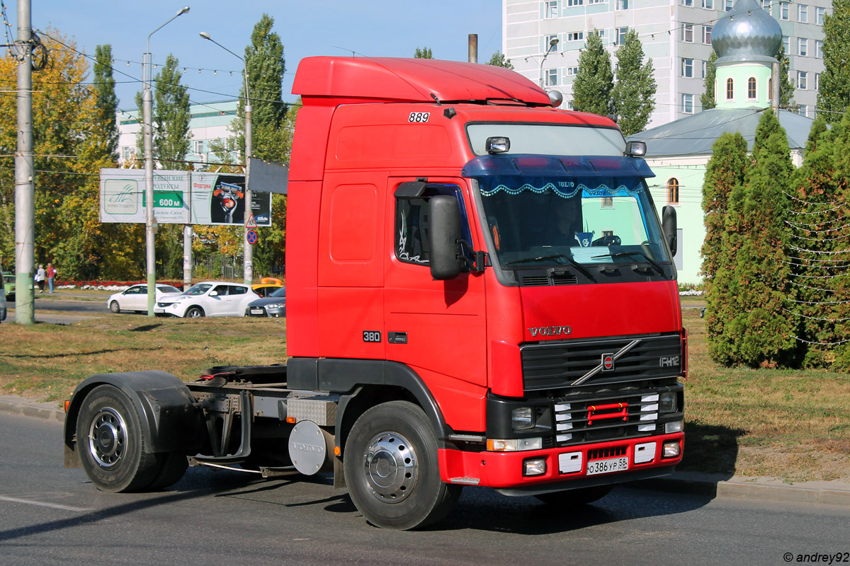 Пензенская область, № О 386 УР 58 — Volvo ('1993) FH12.380