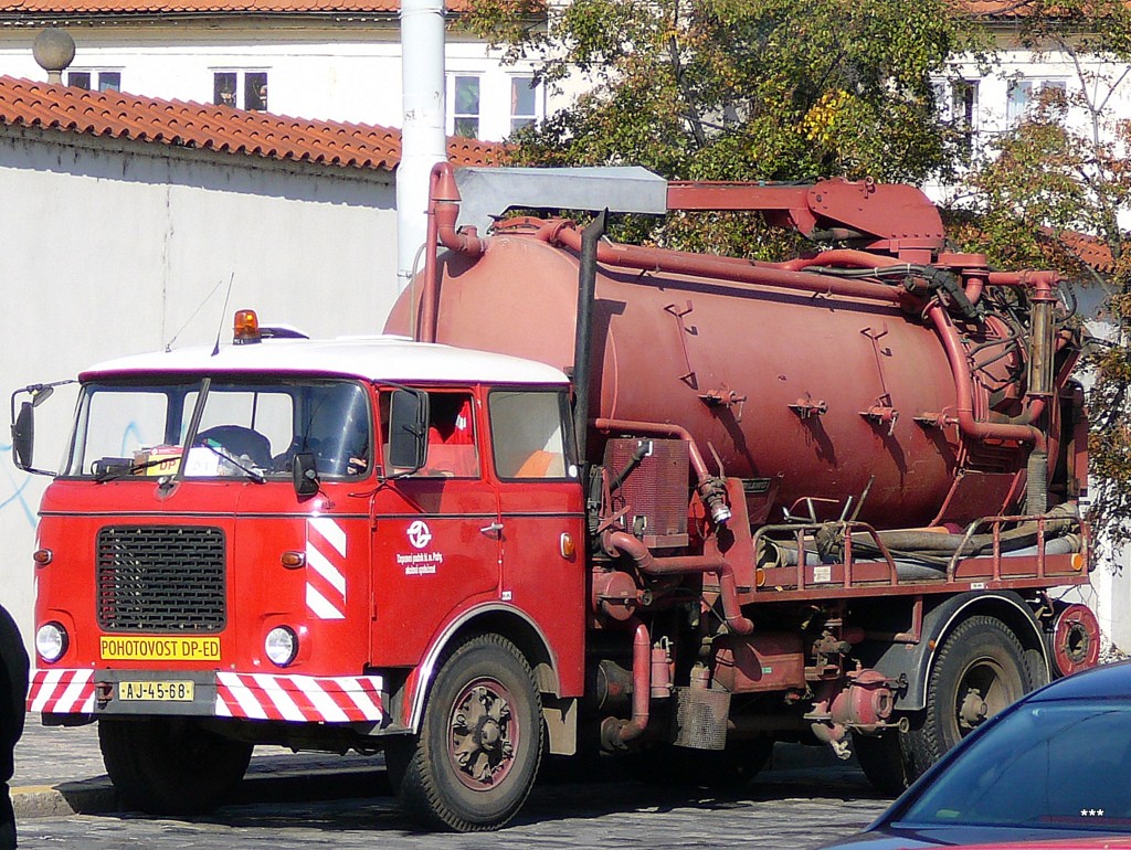 Чехия, № AJ 45-68 — Škoda 706 RT