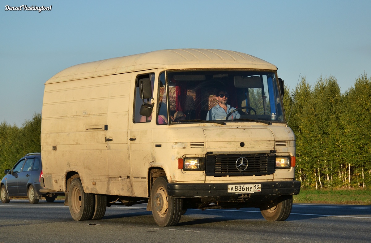 Мордовия, № А 836 НУ 13 — Mercedes-Benz T2 ('1967)