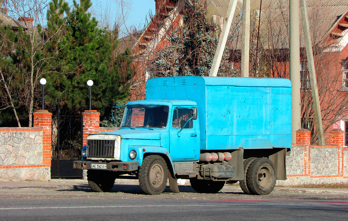 Днепропетровская область, № АЕ 3562 АІ — ГАЗ-3307