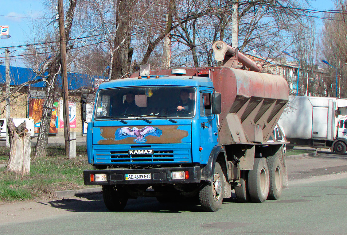 Днепропетровская область, № АЕ 4609 ЕС — КамАЗ-5320