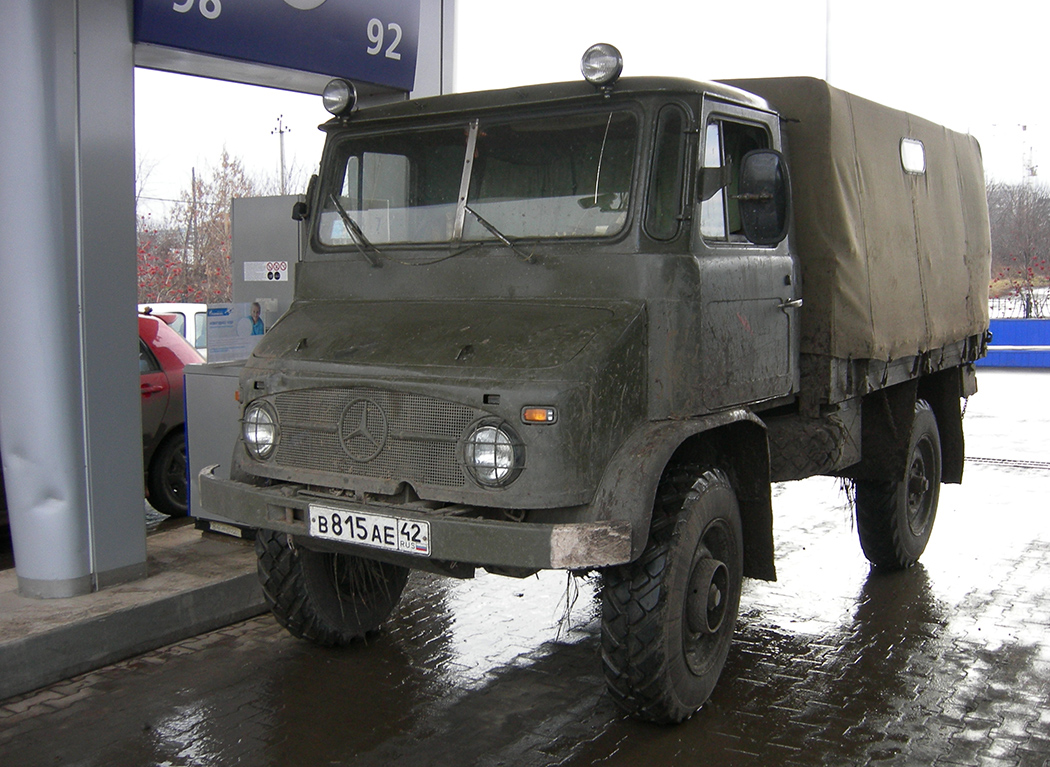 Кемеровская область, № В 815 АЕ 42 — Mercedes-Benz Unimog (общ.м)