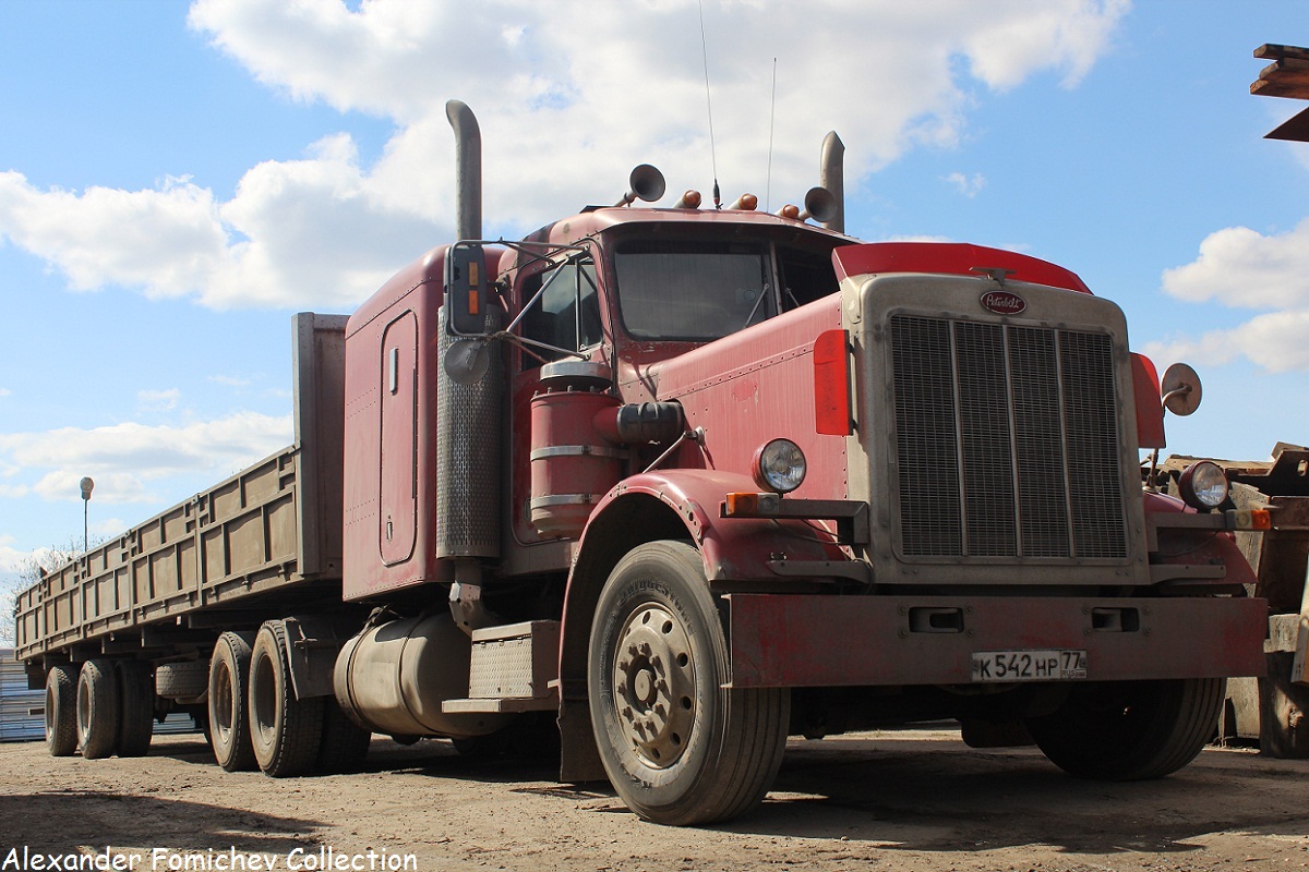 Москва, № К 542 НР 77 — Peterbilt 359