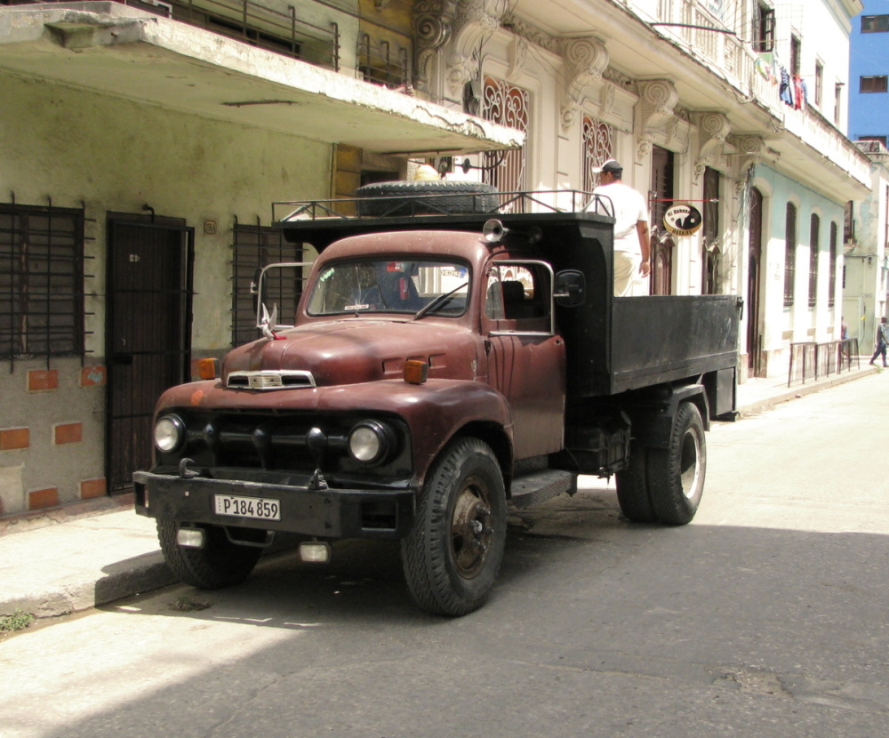 Куба, № P 184 859 — Ford F (общая модель)