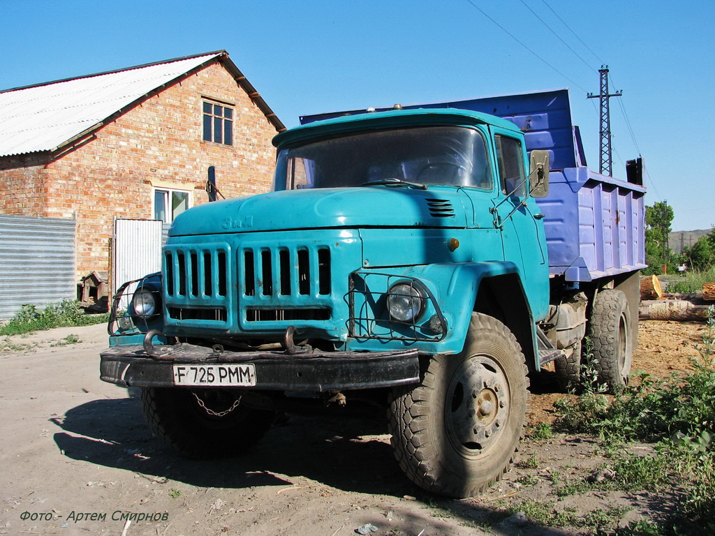 Восточно-Казахстанская область, № F 725 PMM — ЗИЛ-495810