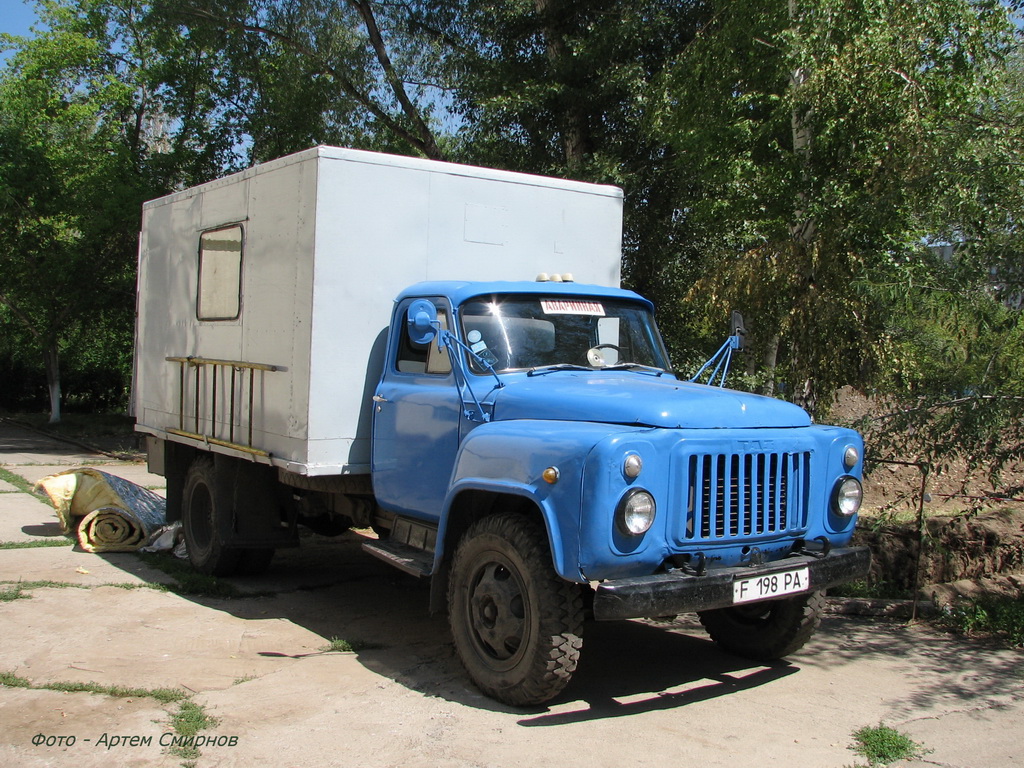 Восточно-Казахстанская область, № F 198 PA — ГАЗ-52-01