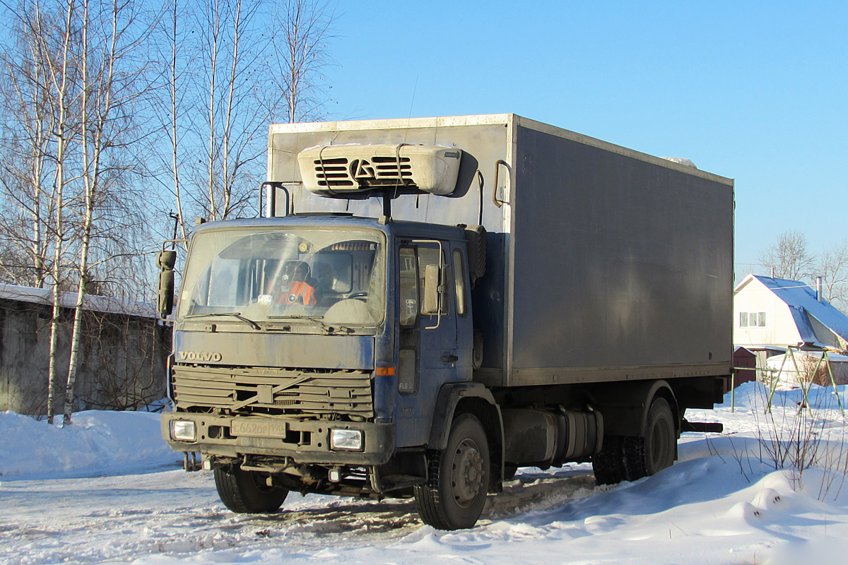 Московская область, № С 662 ОР 190 — Volvo FL6