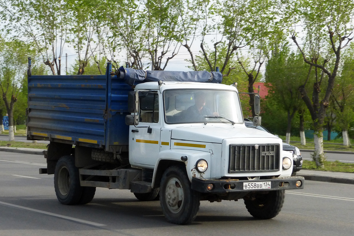 Волгоградская область, № В 558 ВВ 134 — ГАЗ-3309