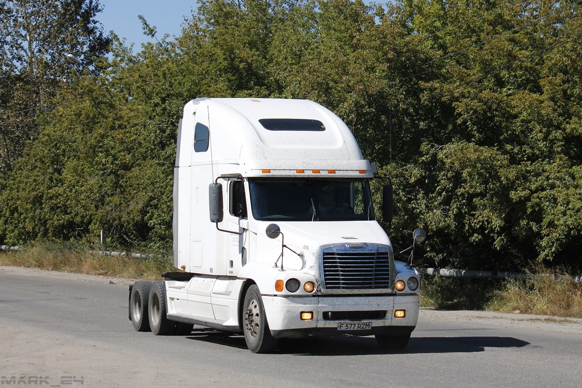 Восточно-Казахстанская область, № F 577 RZM — Freightliner Century Class