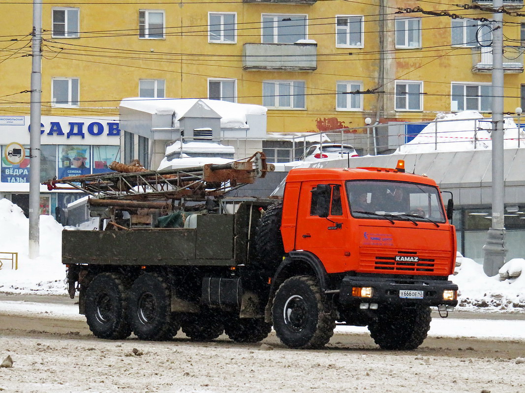 Кировская область, № Х 666 ОЕ 43 — КамАЗ-43118 (общая модель)
