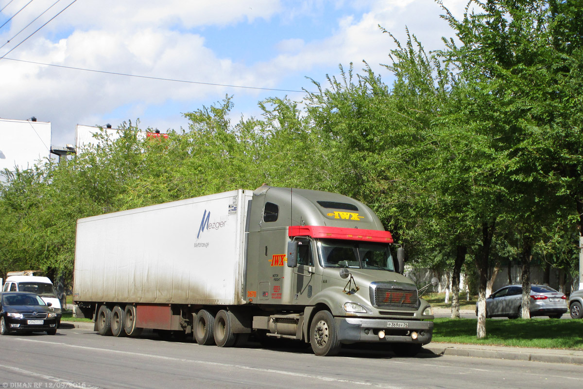 Волгоградская область, № Р 369 ЕУ 34 — Freightliner Columbia