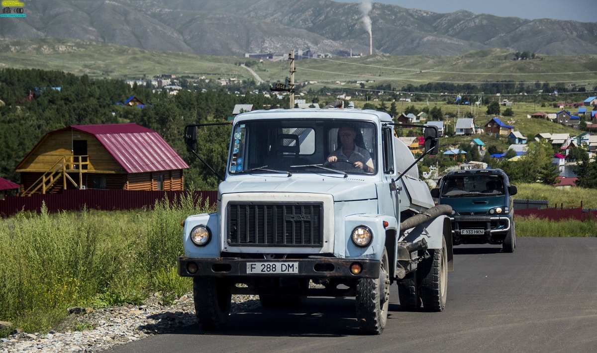 Восточно-Казахстанская область, № F 288 DM — ГАЗ-3307