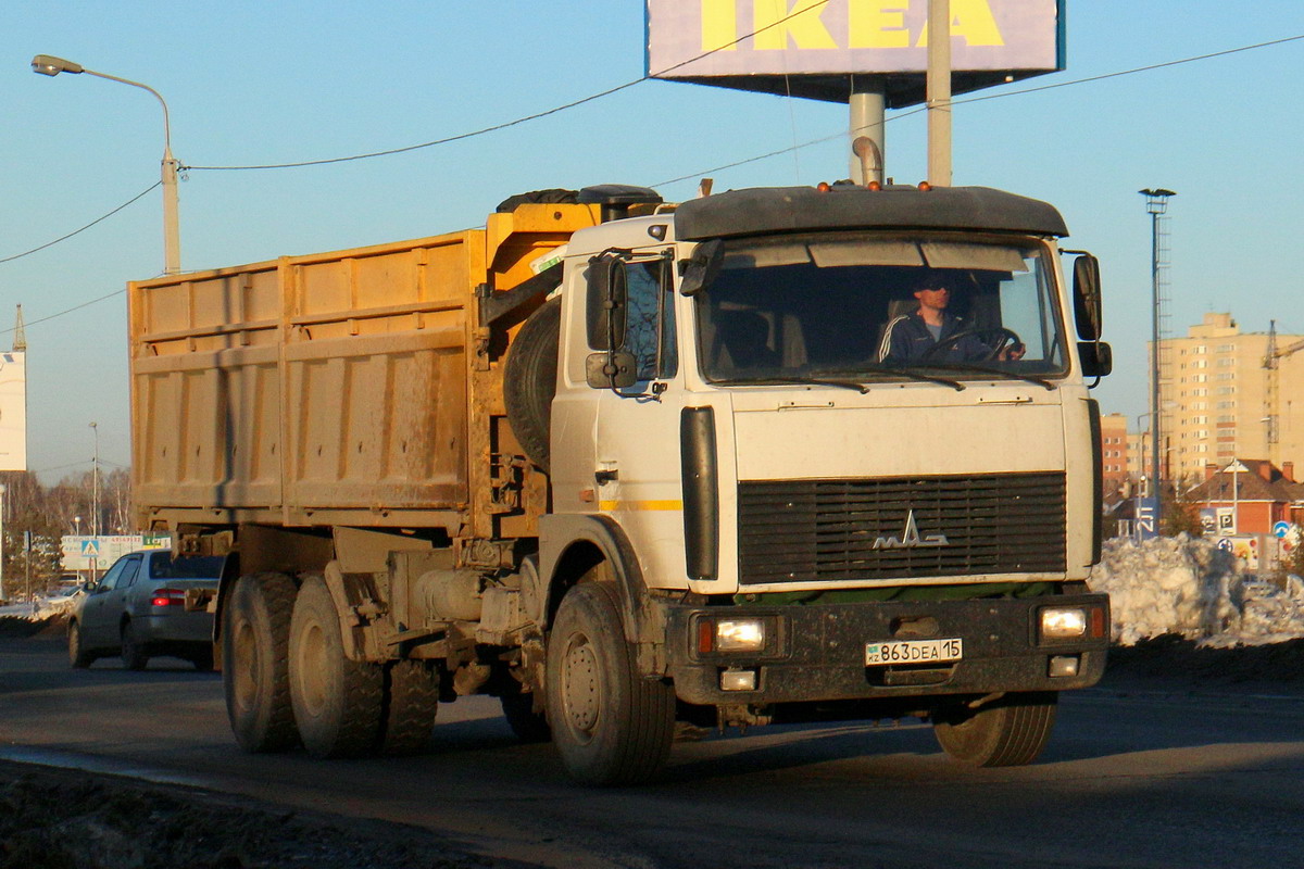 Северо-Казахстанская область, № 863 DEA 15 — МАЗ-5516 (общая модель)