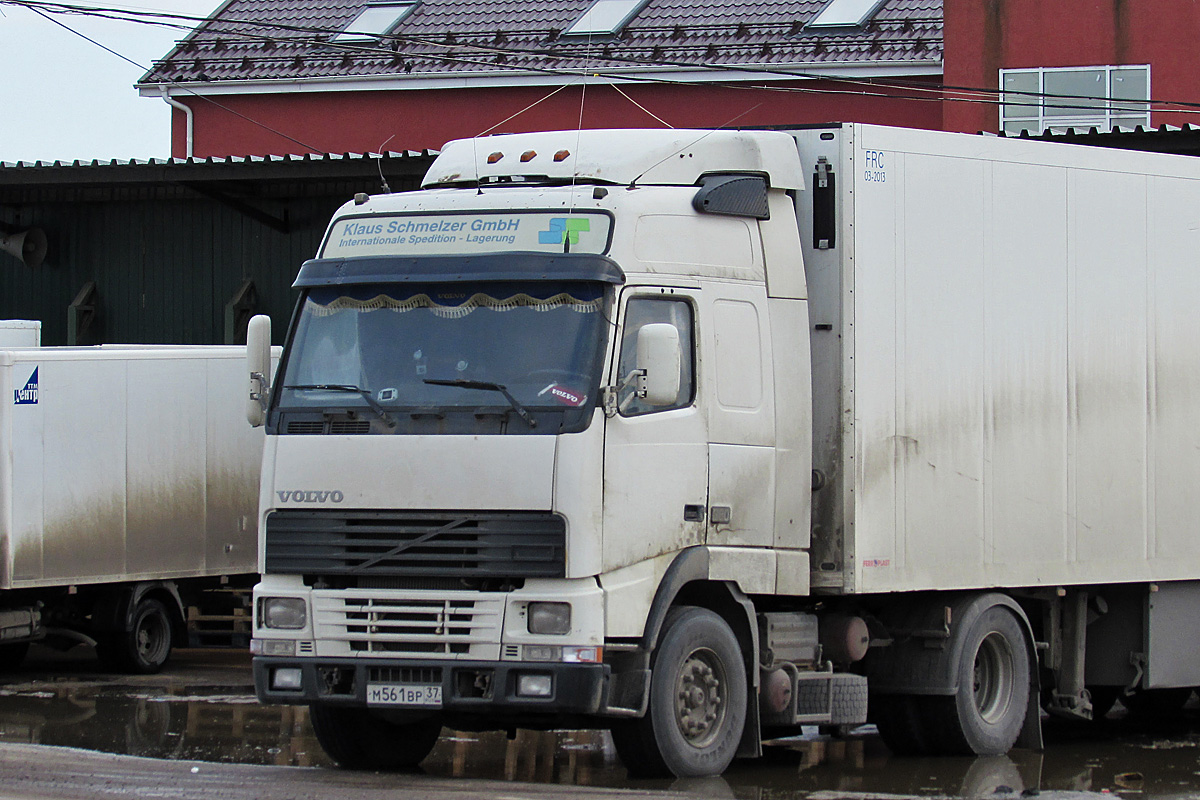 Ивановская область, № М 561 ВР 37 — Volvo ('1993) FH12.380