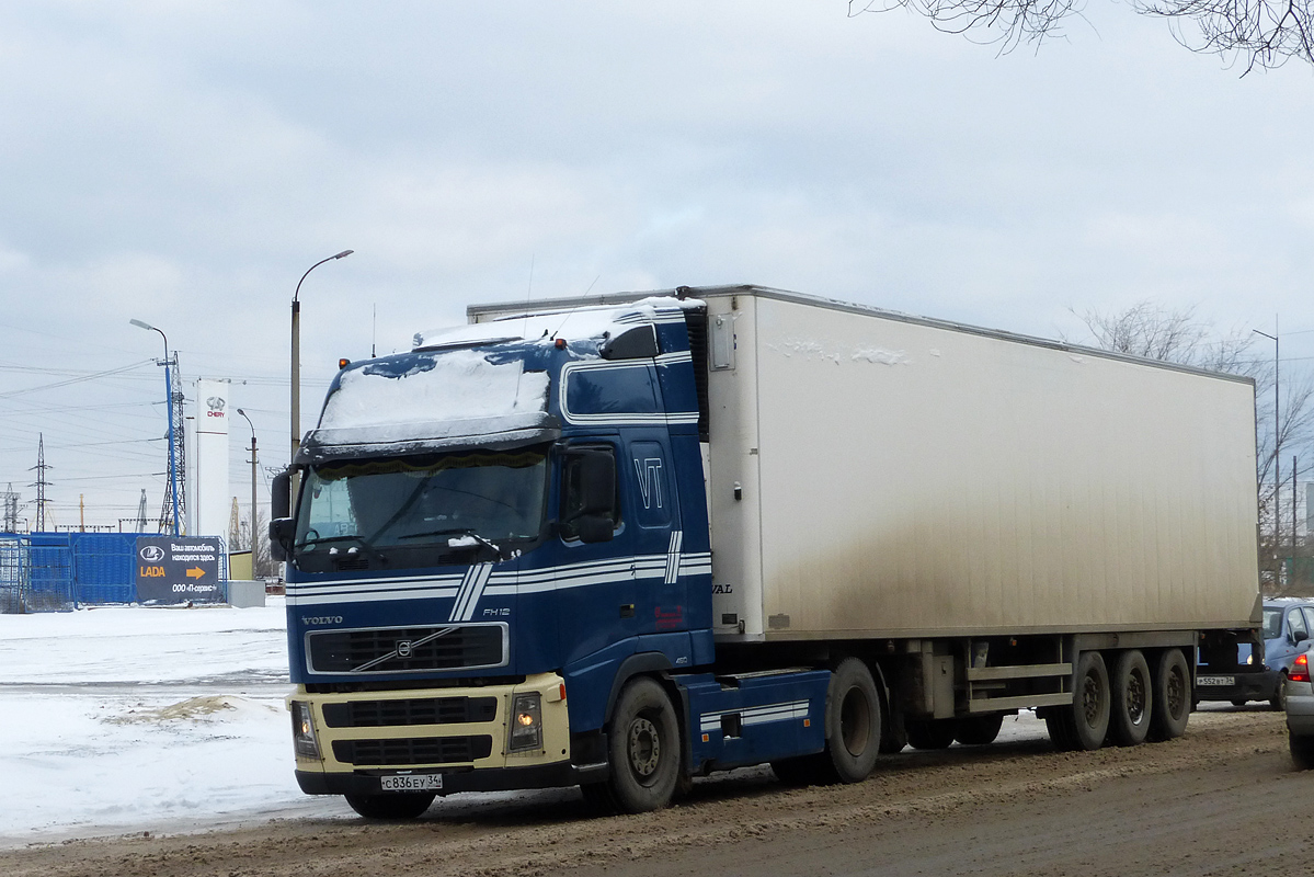 Волгоградская область, № С 836 ЕУ 34 — Volvo ('2002) FH12.460