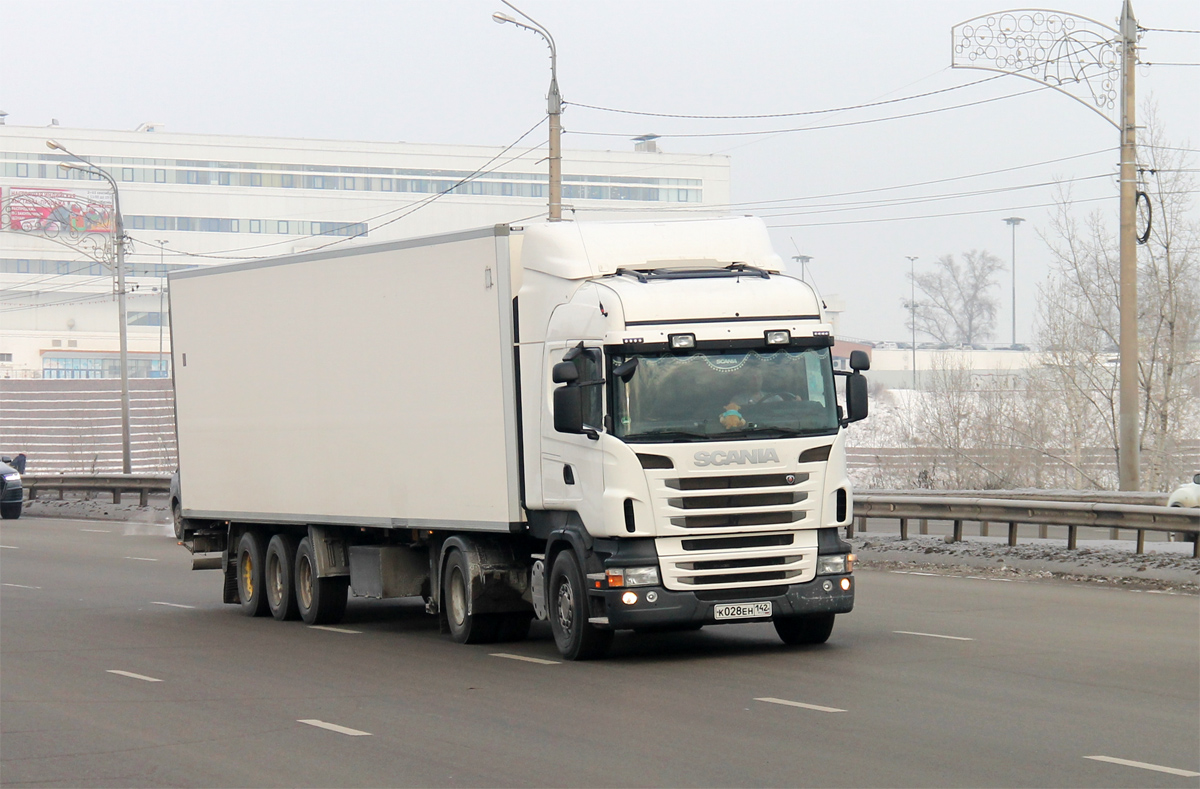 Кемеровская область, № К 028 ЕН 142 — Scania ('2009) R420