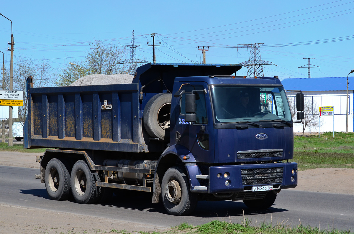 Волгоградская область, № В 142 СО 134 — Ford Cargo ('2003) 3530