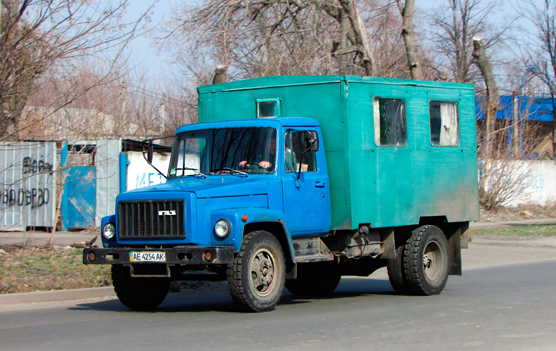 Днепропетровская область, № АЕ 4254 АК — ГАЗ-3307