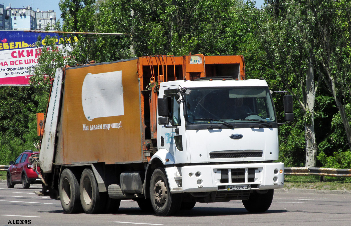 Днепропетровская область, № АЕ 8098 СР — Ford Cargo ('2003) 2530