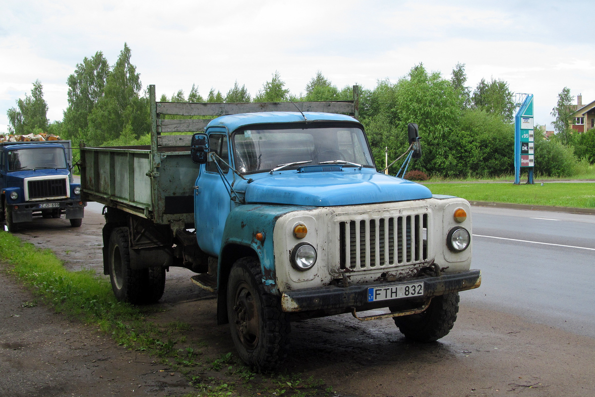 Литва, № FTH 832 — ГАЗ-53-02