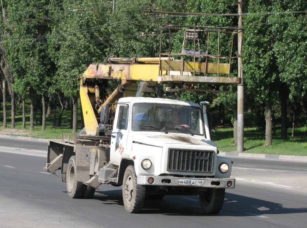 Липецкая область, № М 488 АС 48 — ГАЗ-3309