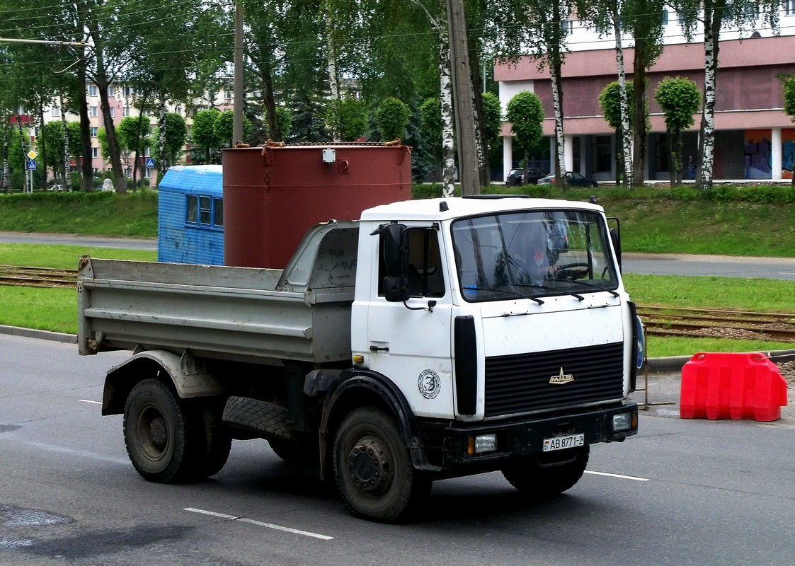 Витебская область, № АВ 8771-2 — МАЗ-5551 (общая модель)
