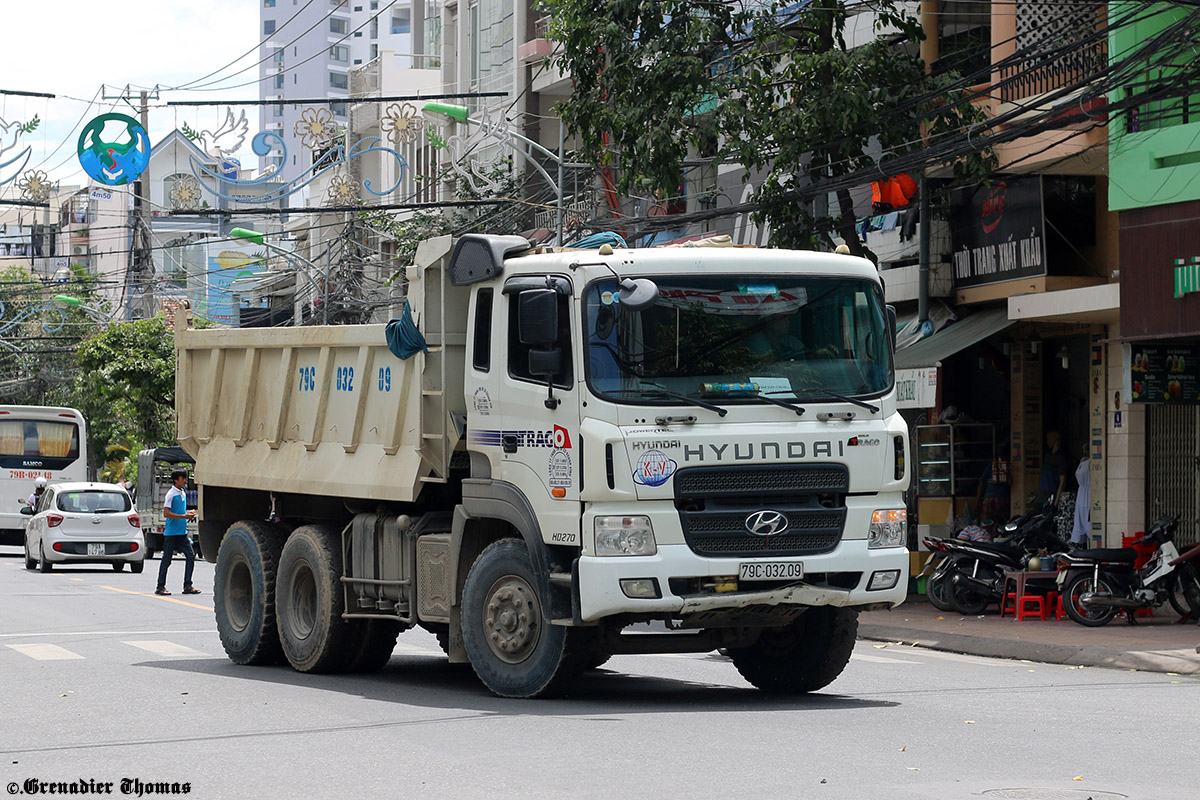 Вьетнам, № 79C-032.09 — Hyundai Power Truck HD270