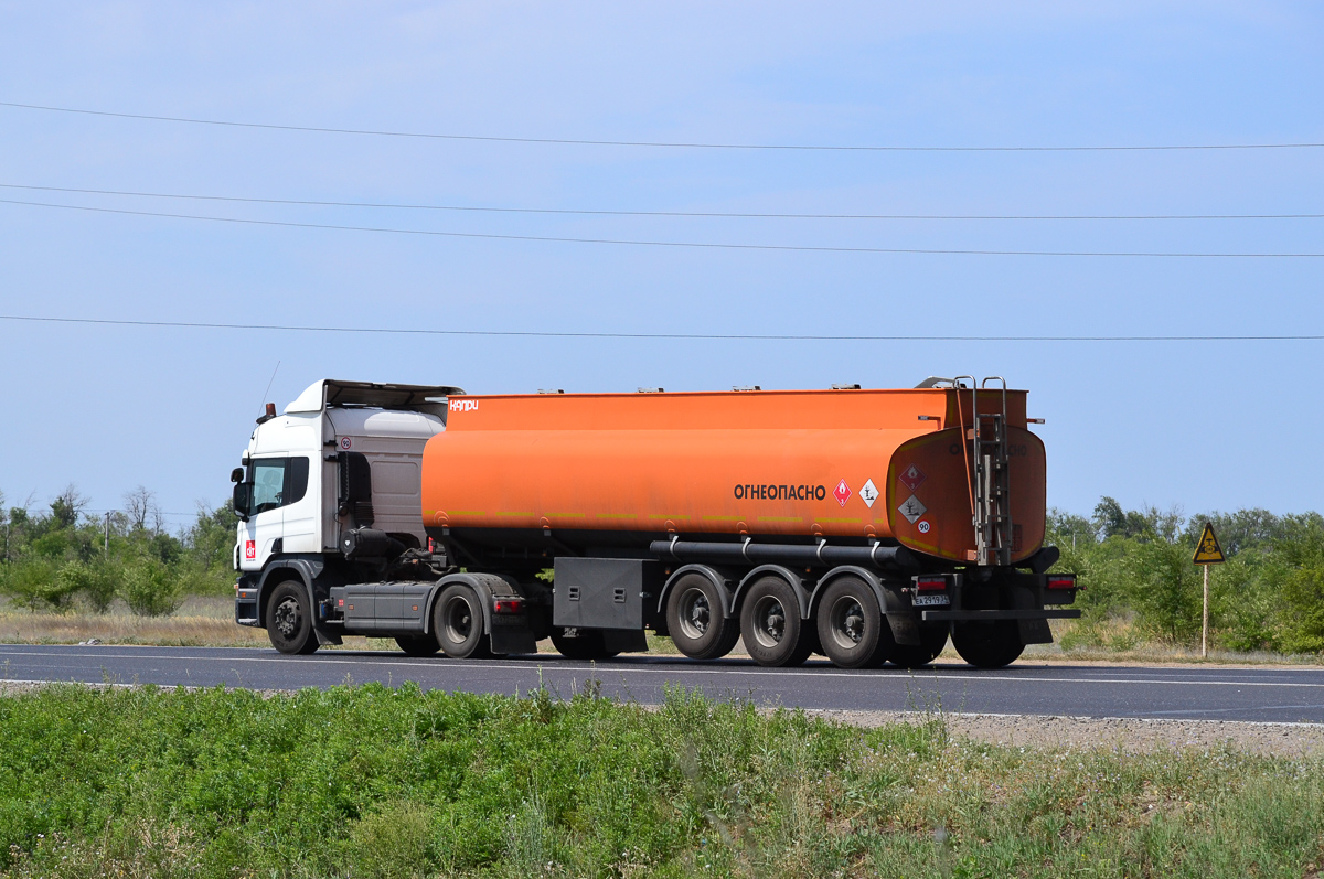 Волгоградская область, № В 972 ТС 134 — Scania ('2011) P400