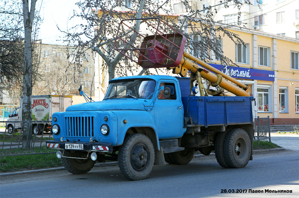 Крым, № В 139 УУ 82 — ГАЗ-52-04