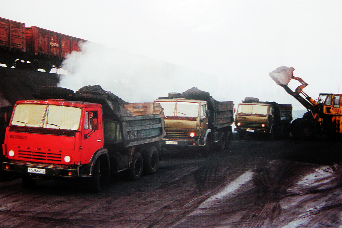 Саха (Якутия), № Е 576 АУ 14 — КамАЗ-55111 [551110]; Саха (Якутия), № Е 703 АТ 14 — КамАЗ-55111 [551110]