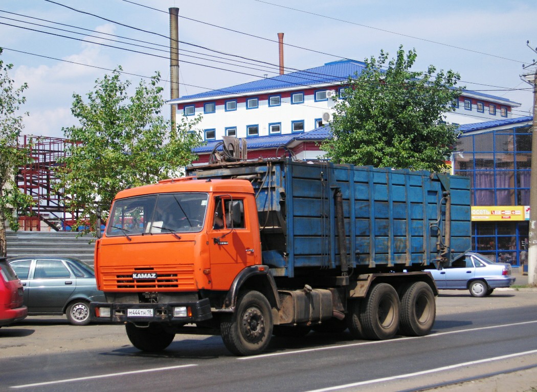 Удмуртия, № М 444 ТН 18 — КамАЗ-53215 (общая модель)