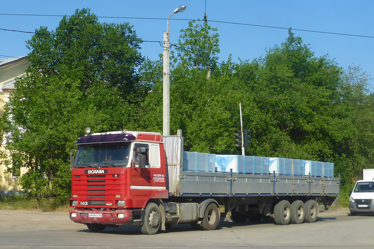 Волгоградская область, № А 944 МУ 134 — Scania (III) R143M