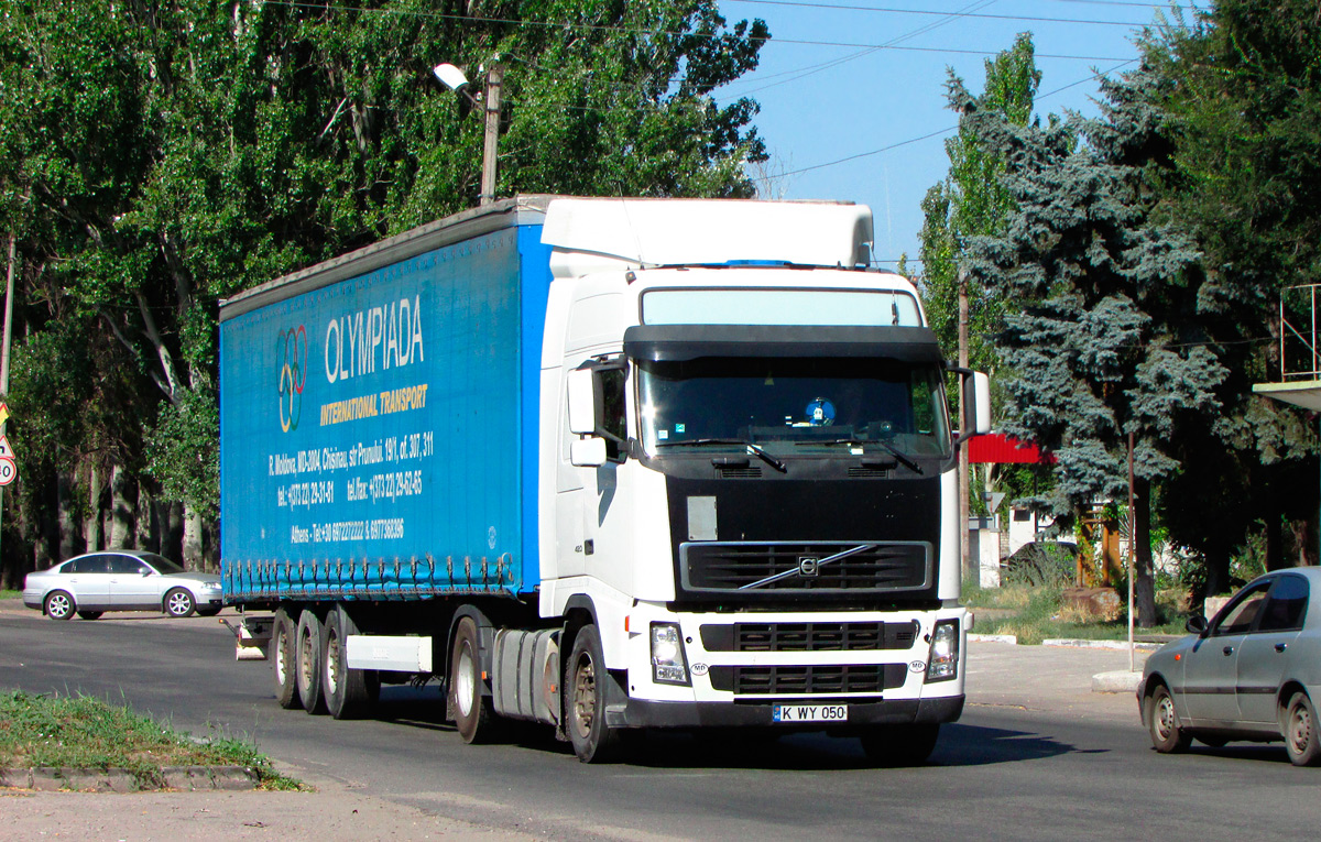 Молдавия, № K WY 050 — Volvo ('2002) FH12.420