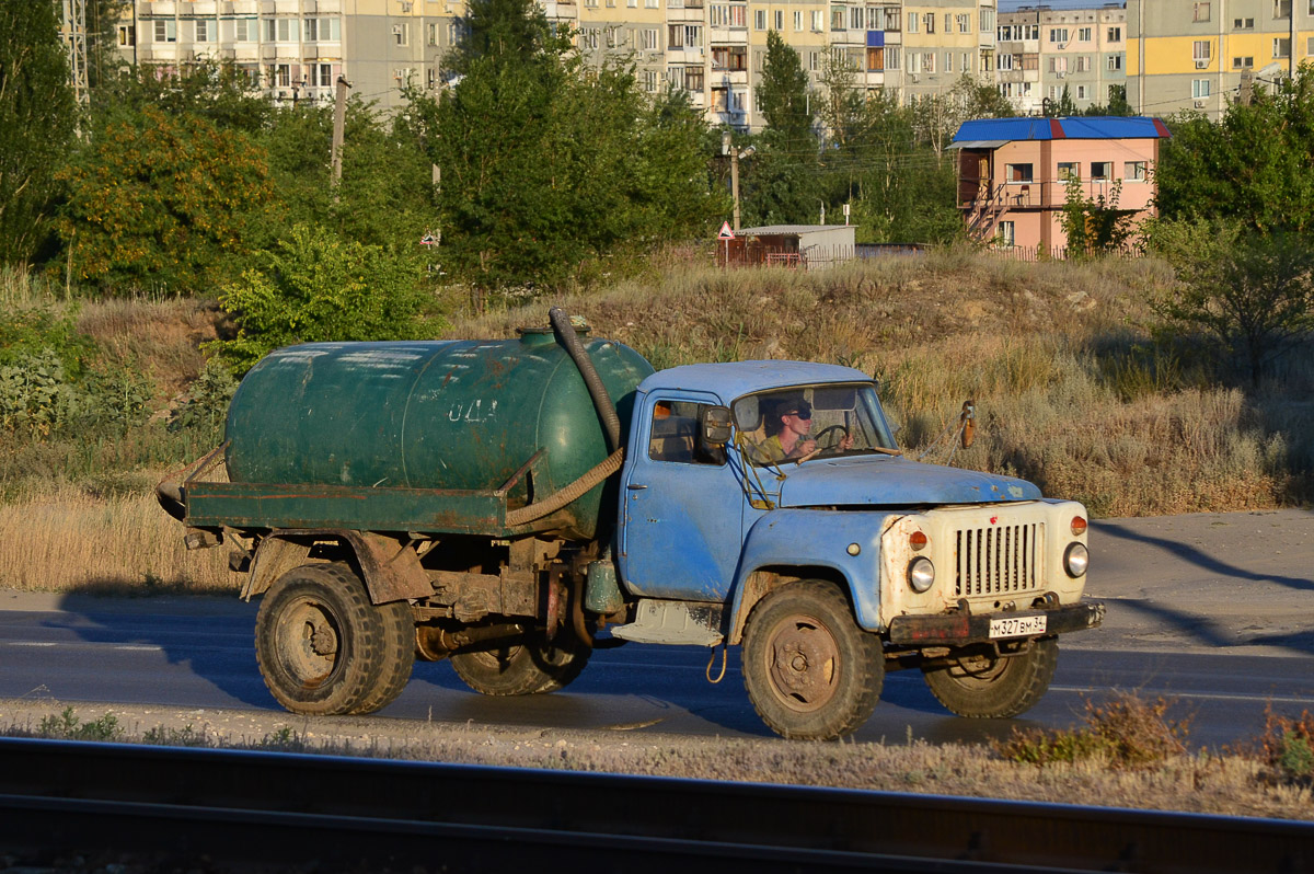 Волгоградская область, № М 327 ВМ 34 — ГАЗ-53-12