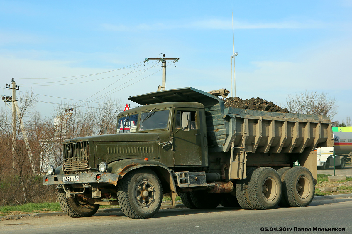 Крым, № В 528 ТУ 82 — КрАЗ-256Б1
