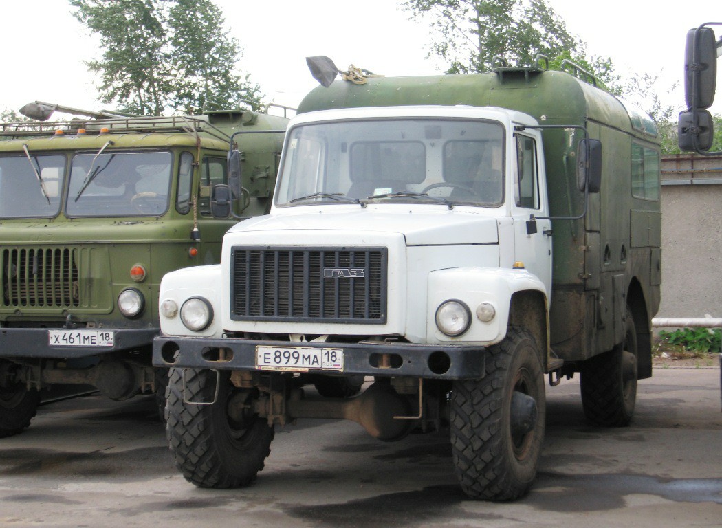Удмуртия, № Е 899 МА 18 — ГАЗ-3308 «Садко»